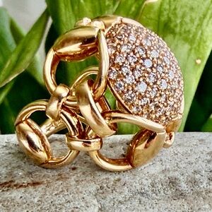 Gucci, 18 karat gold, and Diamond Ring